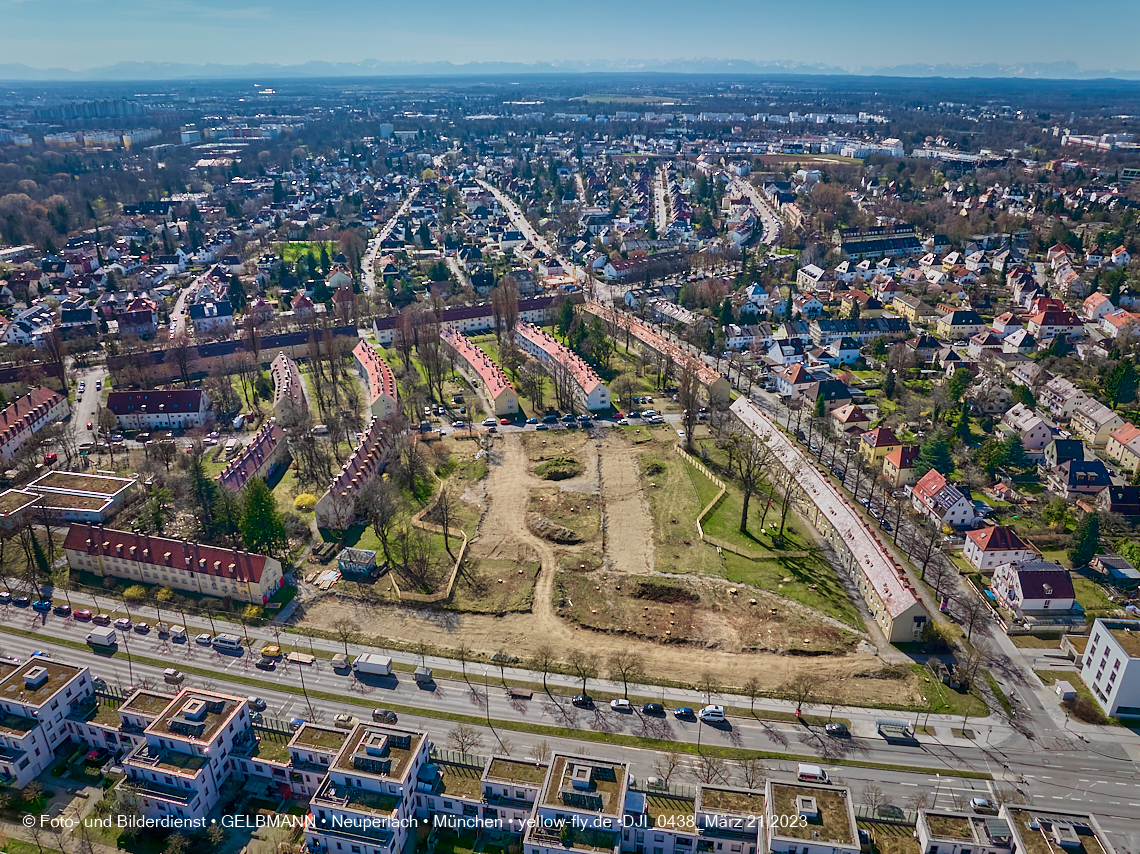 21.03.2023 - Luftbilder von der Baustelle Maikäfersiedlung in Berg am Laim